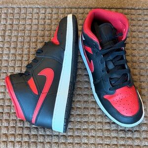 Nike Kids Shoes Black and Red